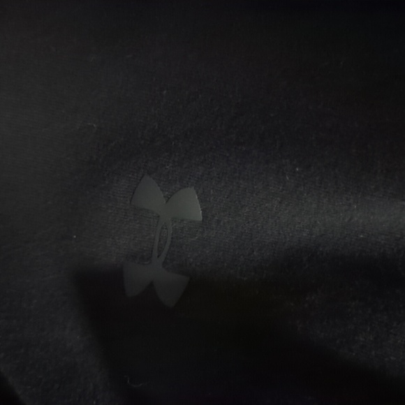 Under Armour Hoodie - Picture 6 of 7